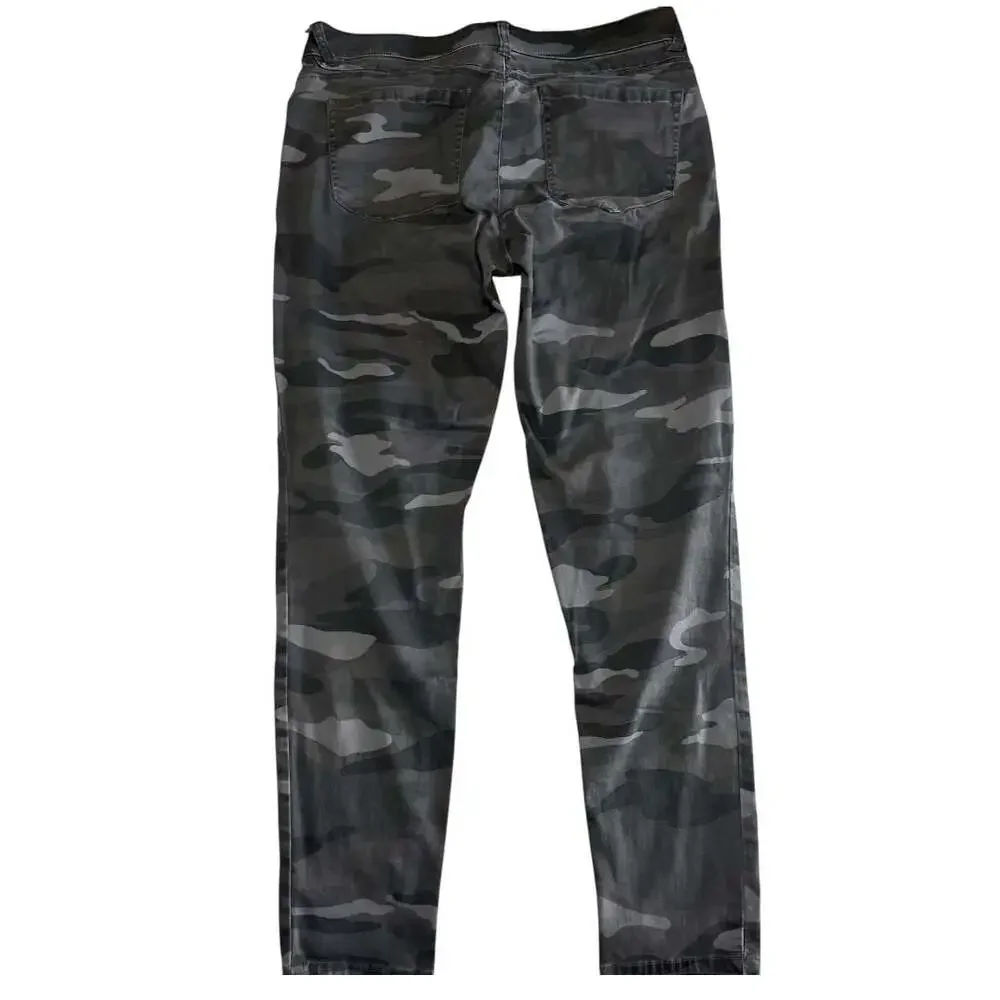 Democracy 'Ab'solution Gray Camouflage Skinny Pants with Zipper Pockets